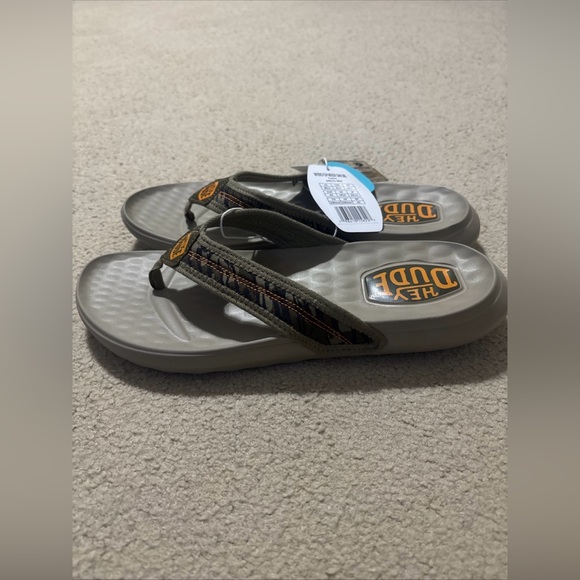 Hey Dude Men’s 11 Flip Flops Mossy Oak Camo Sandals Comfort Myers 44015-960 NEW - Picture 1 of 11